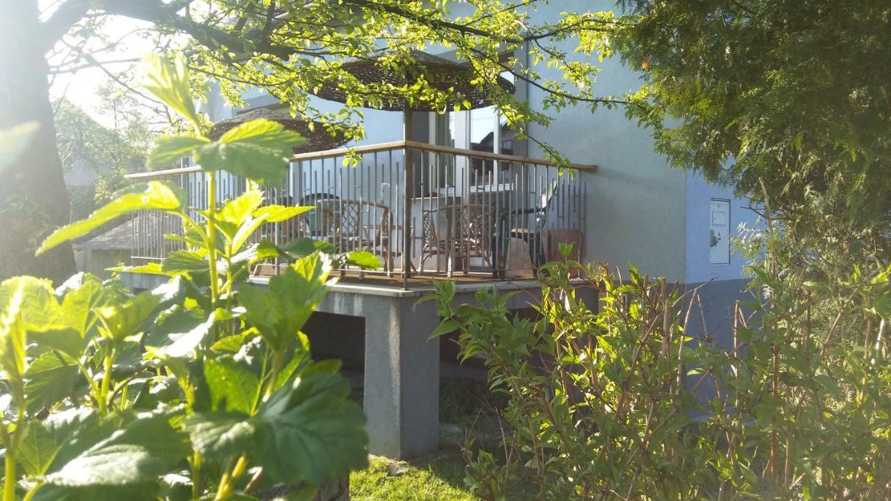 Pokoje Goscinne Lalaj Bolecin Exterior photo